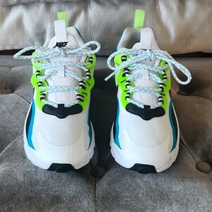 Nike Air Max 270 React Oracle Aqua Blk/Wht/Grn